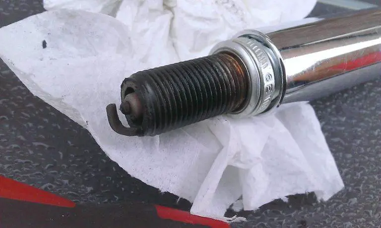 Spark Plugs Get Wet With Oil