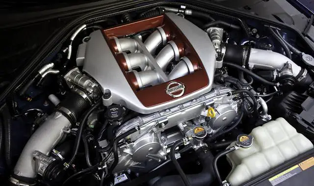 Nissan 2.0L Straight Four Engine